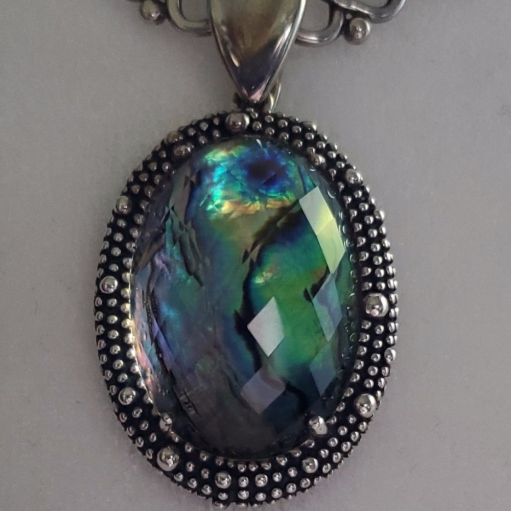 ABALONE ENHANCER PENDANT From Michael Dawkins. - Picture 3 of 8